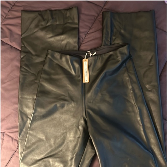 Skims NEW Black faux leather pants😍 - Picture 4 of 12